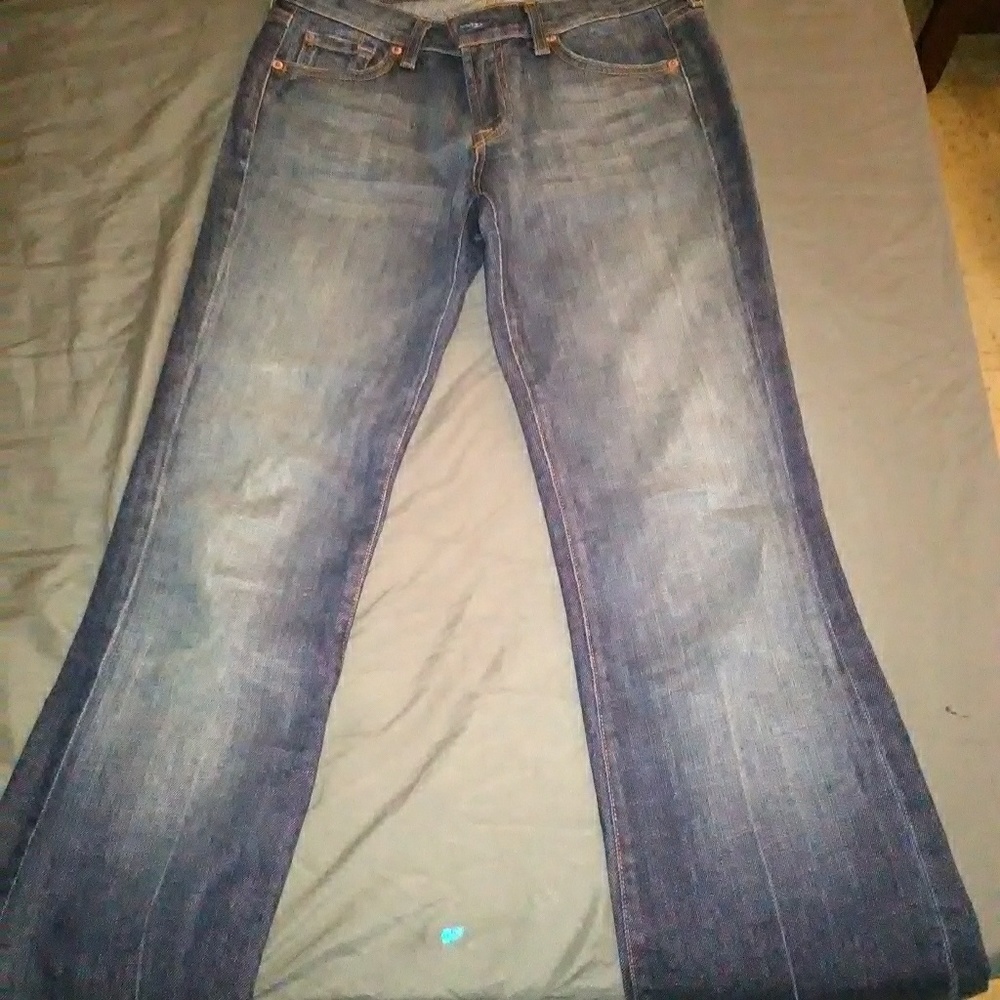 Seven Jean's